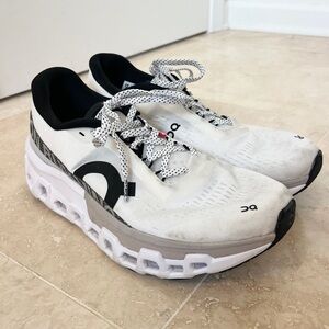 On Cloud Cloudmonster 2 - Size 9.5